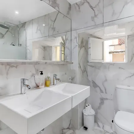 Apartment Liberty Duplex Lisbon