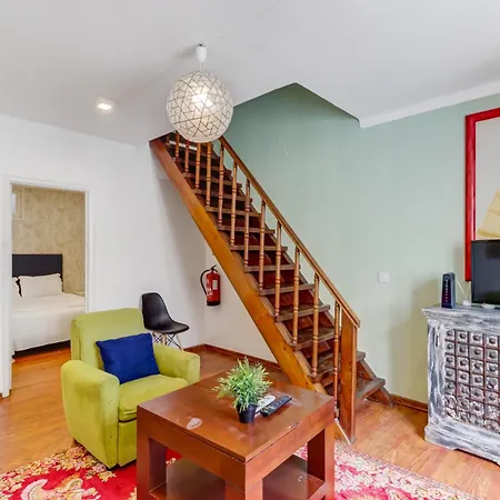 Liberty Duplex Apartment *